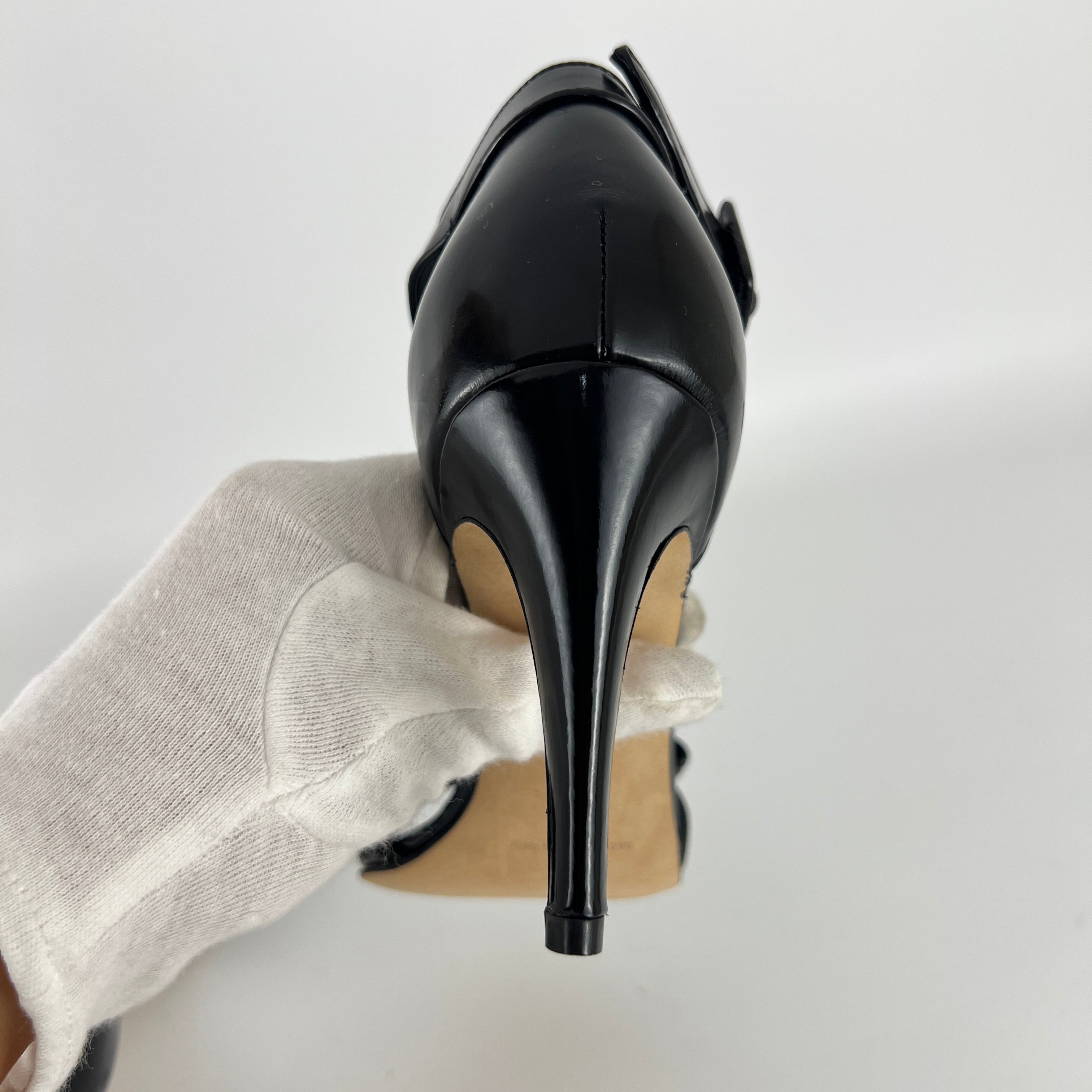 Manolo Blahnik | Black Patent Leather Bow Ankle Wrap Sandal Heels (36.5)