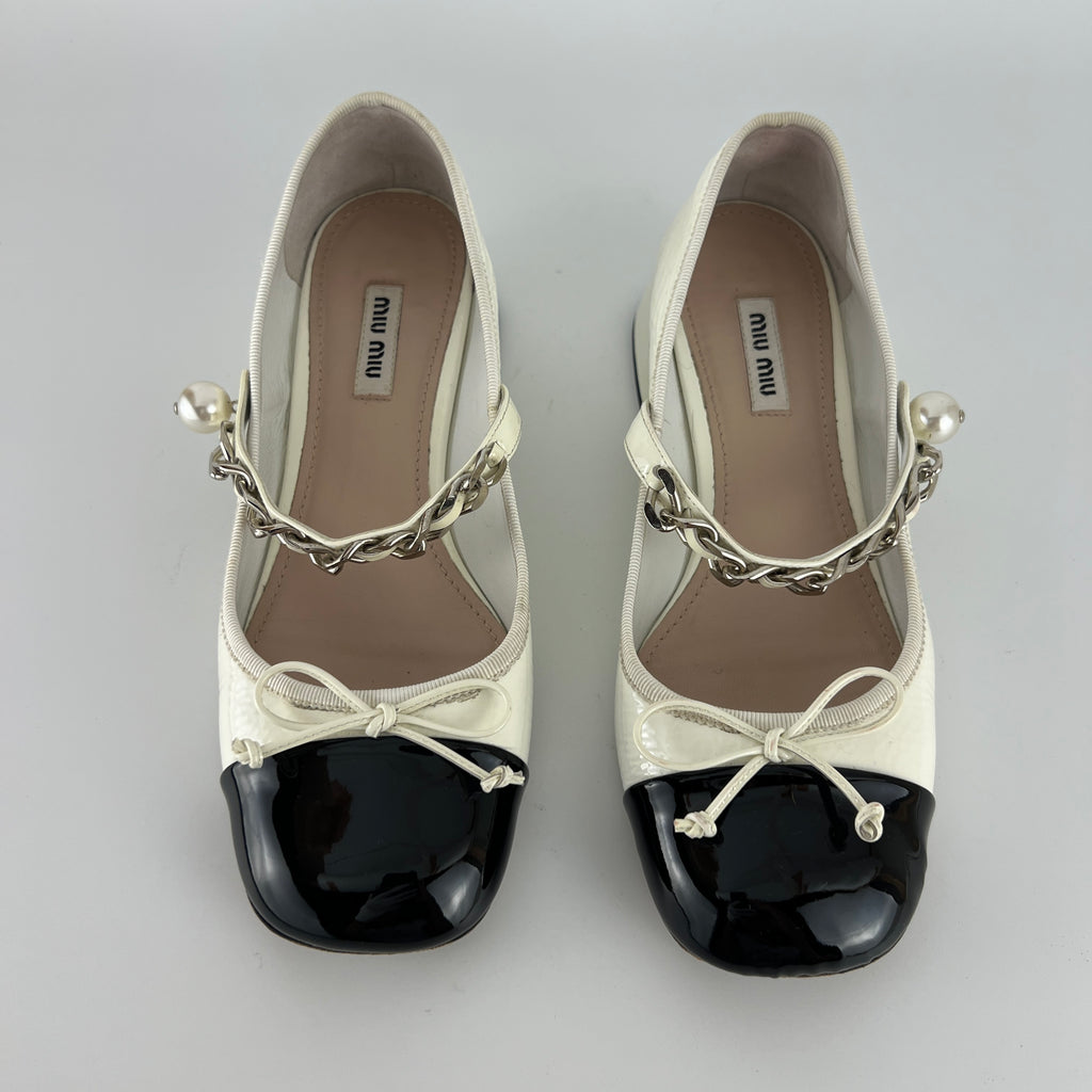 Miu Miu | White Black Patent Leather Pearl Strap Mary Jane (38)