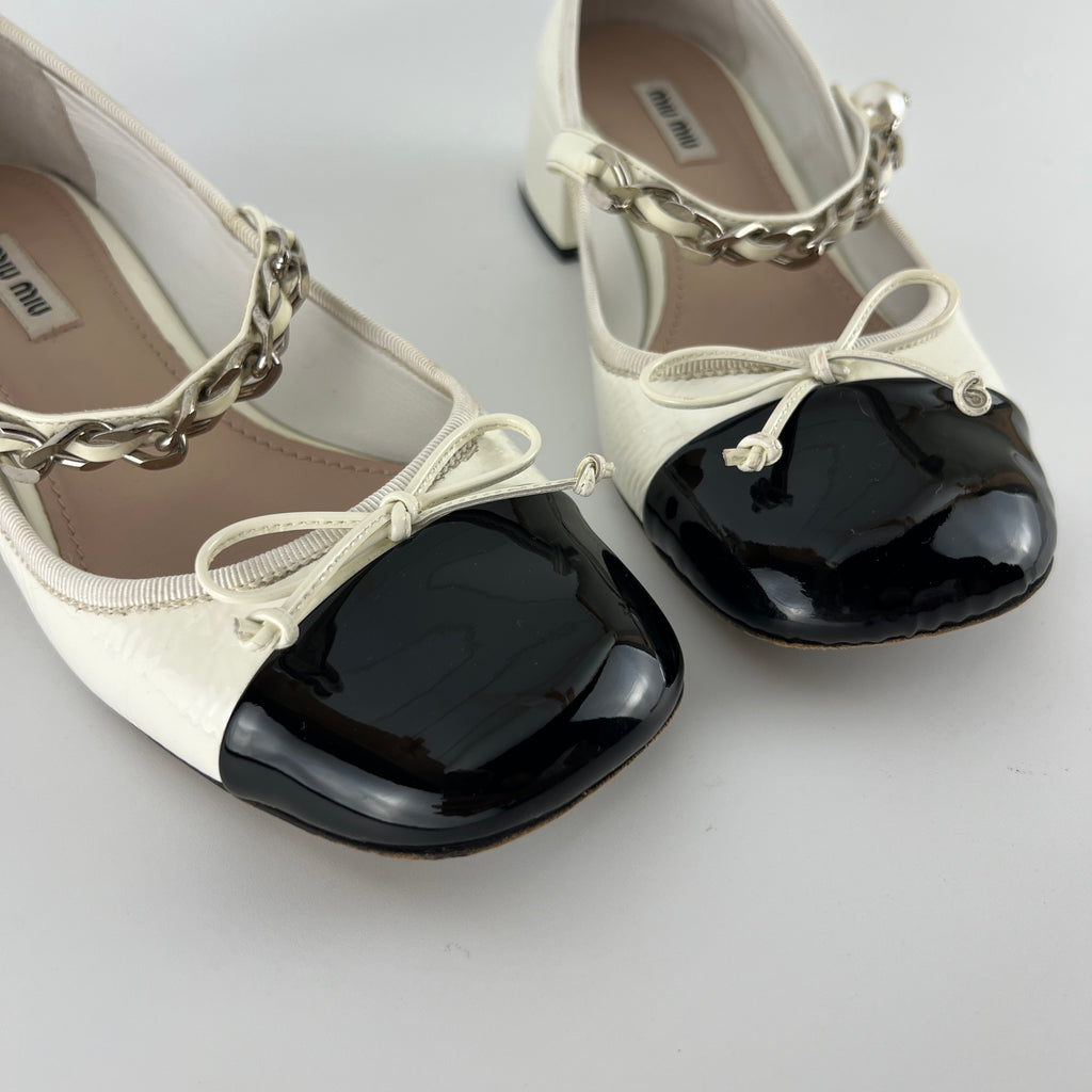 Miu Miu | White Black Patent Leather Pearl Strap Mary Jane (38)