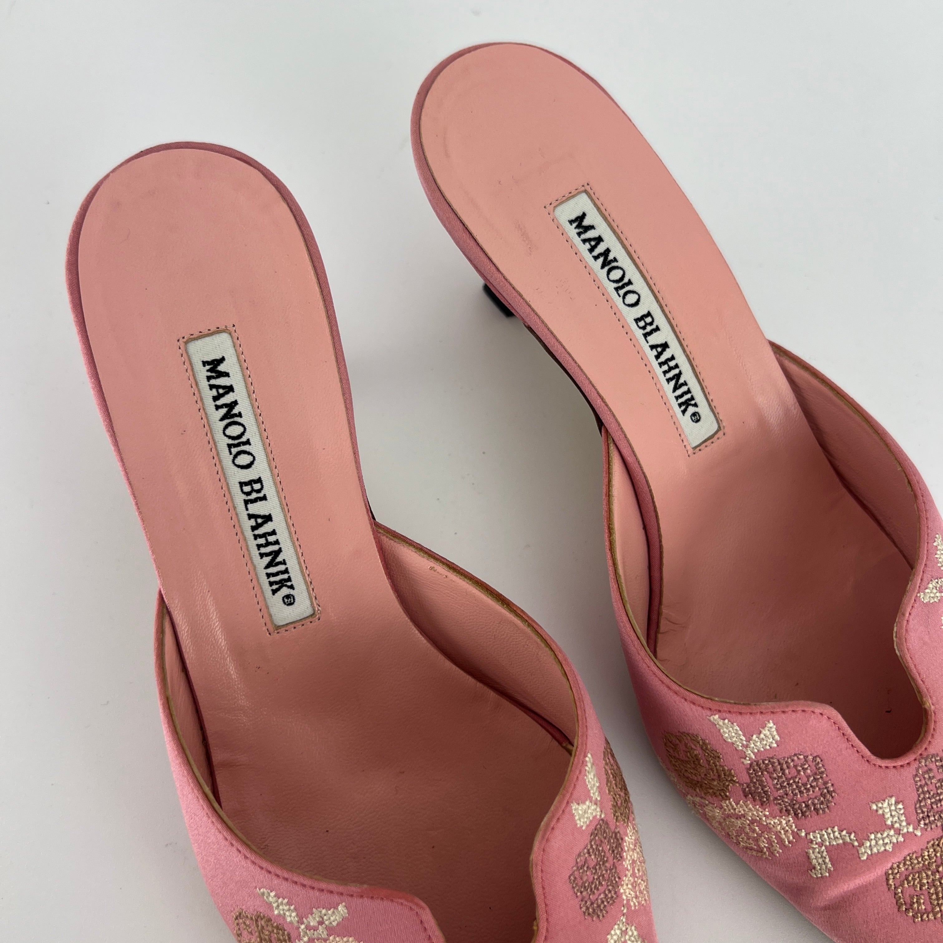 Manolo Blahnik | Vintage Salina Pink Floral Embroidery Pointed Toe Slide Mules (36.5)