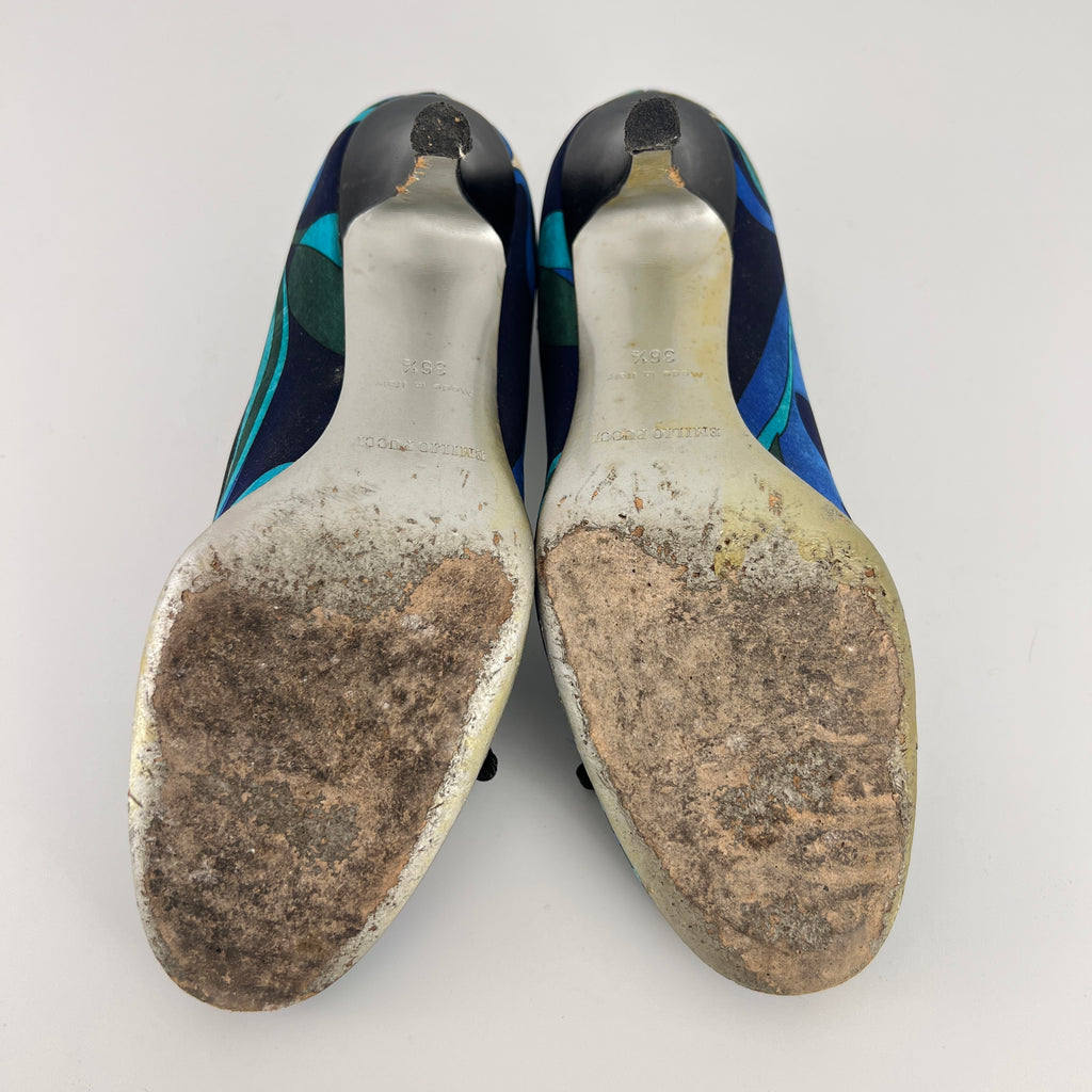 Emilio Pucci | Vintage Blue Satin Pattern Black Leather Bow Pump Heel (36.5)