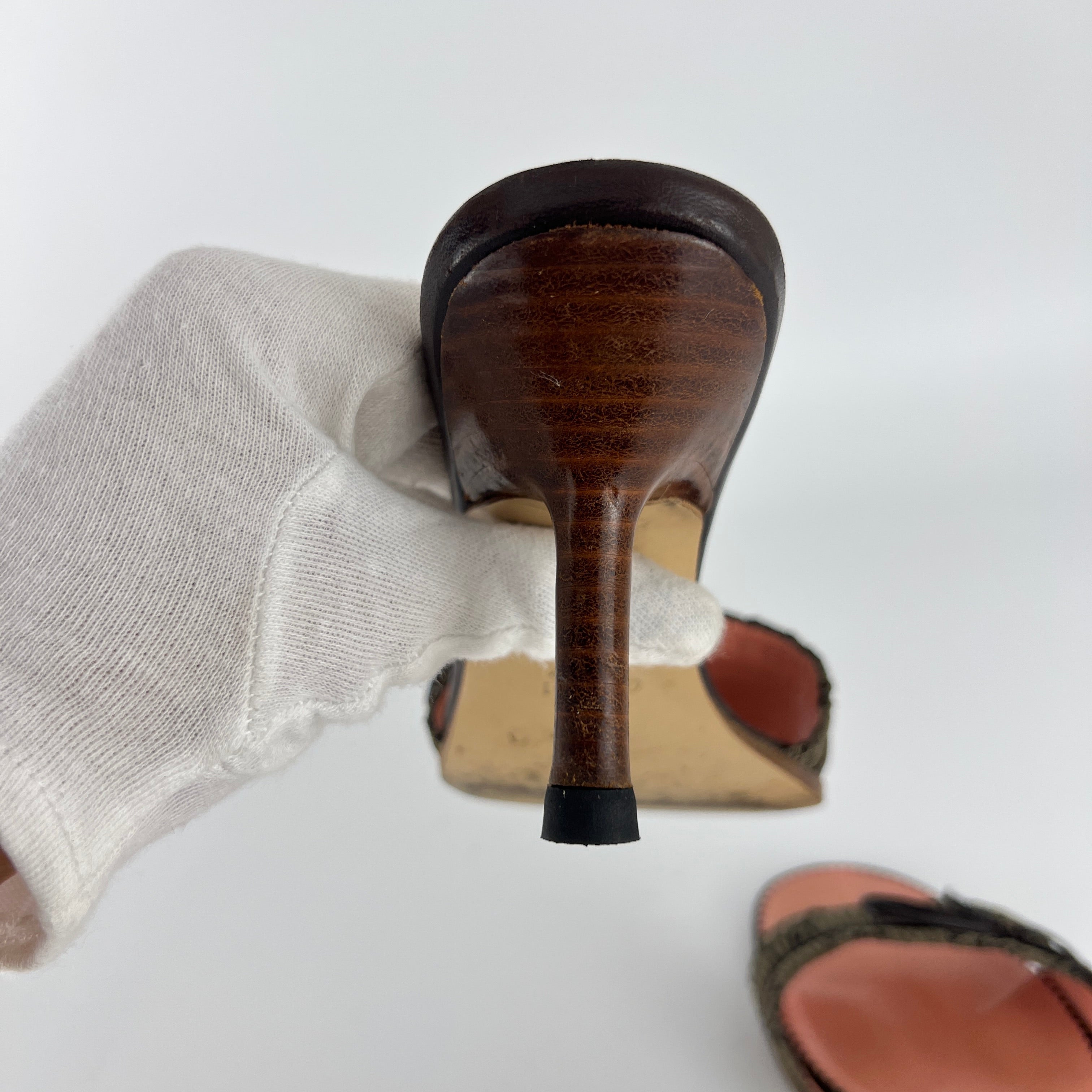Gucci | Vintage GG Monogram Brown Bow Pink Leather Insole Slide Mules (35.5)