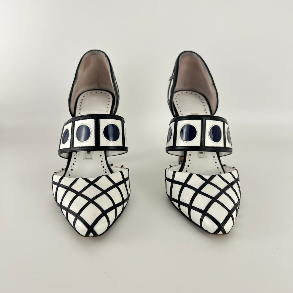 Manolo Blahnik | White Leather Black Grid Pattern Mary Jane Pumps (36.5)