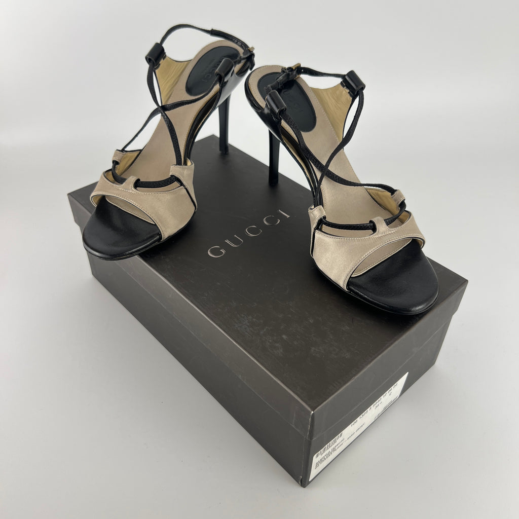 Gucci | S/S 2003 Tom Ford Era Octavia Beige Satin Black Leather Sandal Heels (35.5)