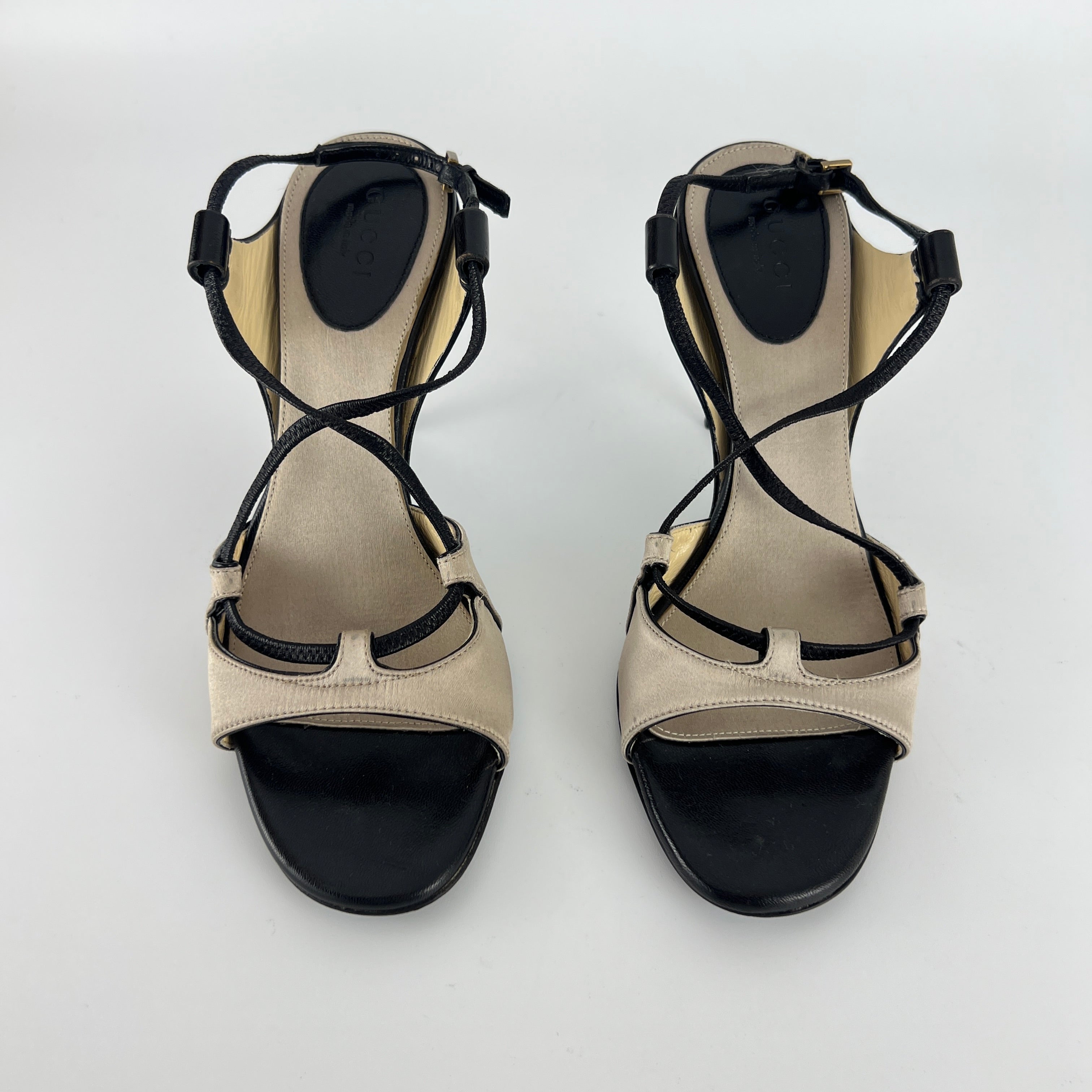 Gucci | S/S 2003 Tom Ford Era Octavia Beige Satin Black Leather Sandal Heels (35.5)