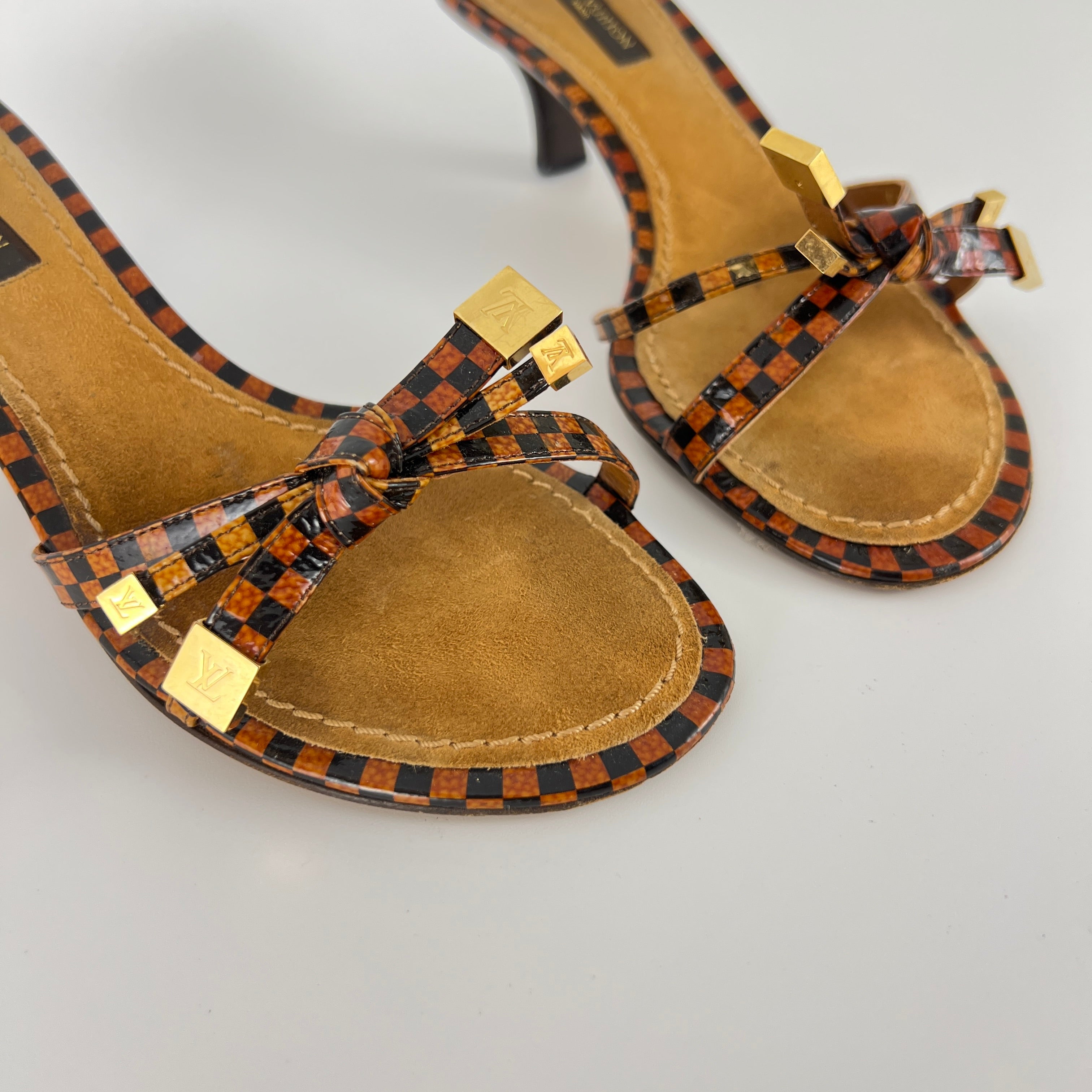 Louis Vuitton | Damier Leather Ribbon Bow Gold Strappy Kitten Mules (34.5)