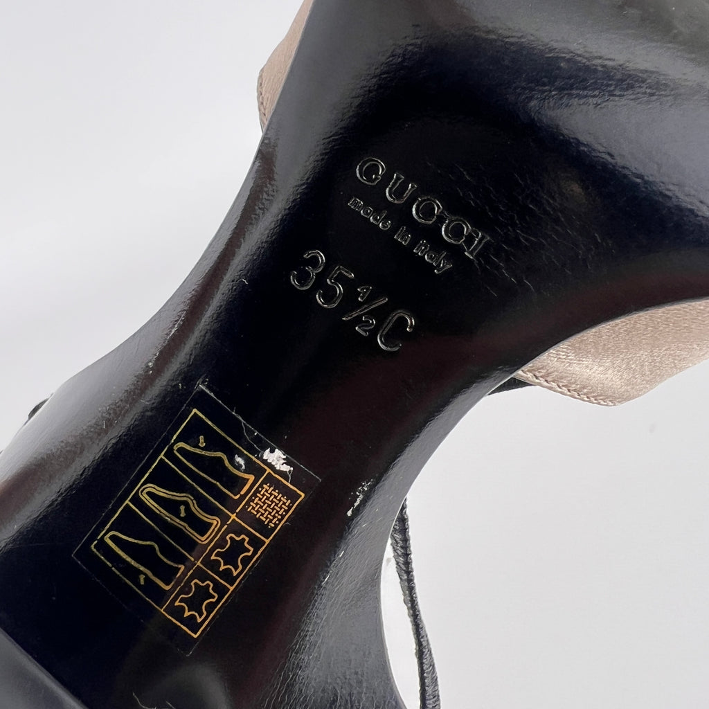 Gucci | S/S 2003 Tom Ford Era Octavia Beige Satin Black Leather Sandal Heels (35.5)