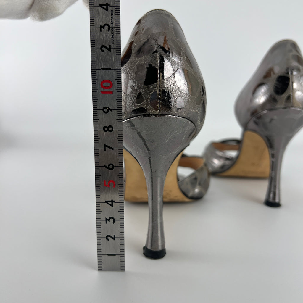 Manolo Blahnik | Sedaraby Metallic Silver Animal Print Buckle D'Orsay Pumps (36.5)