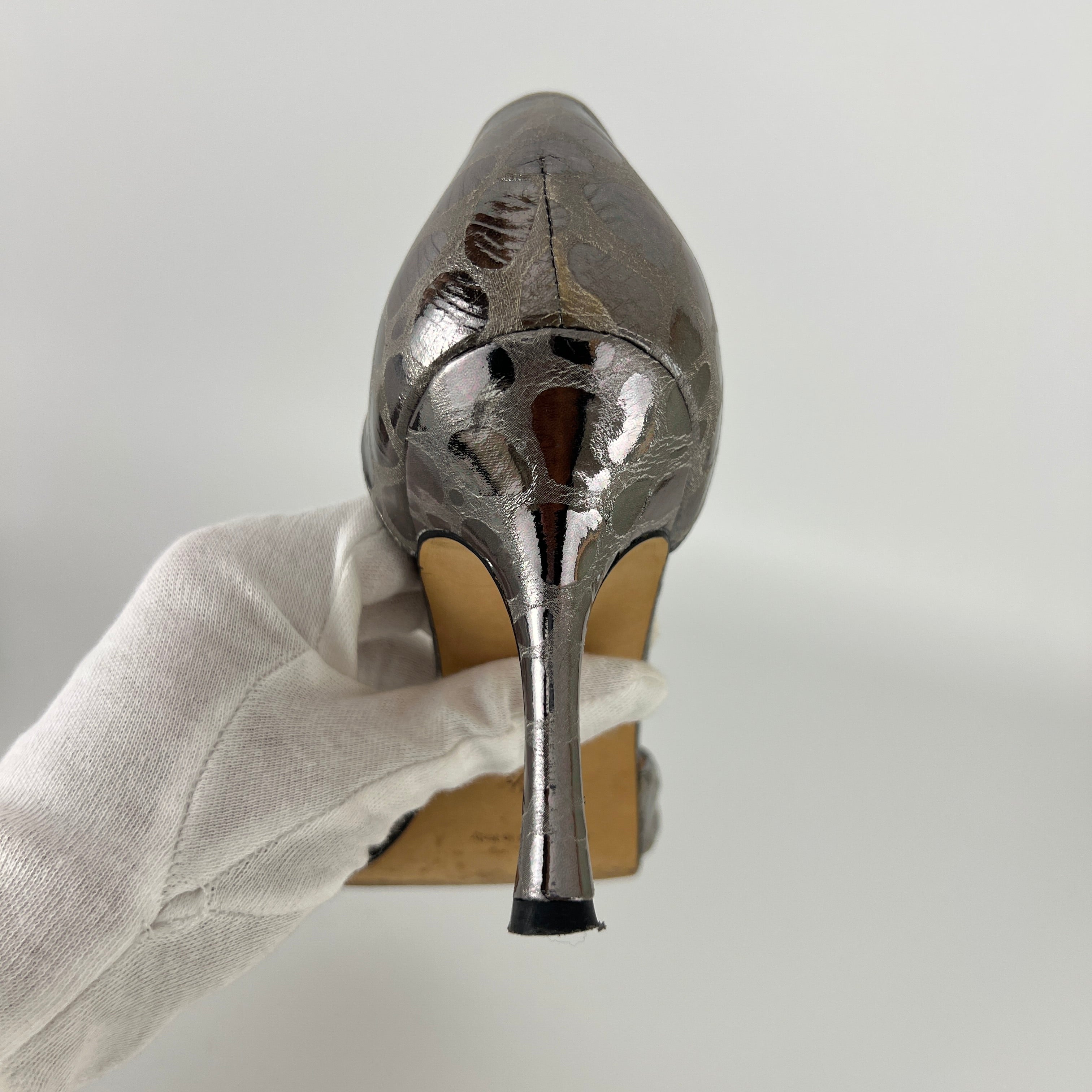 Manolo Blahnik | Sedaraby Metallic Silver Animal Print Buckle D'Orsay Pumps (36.5)