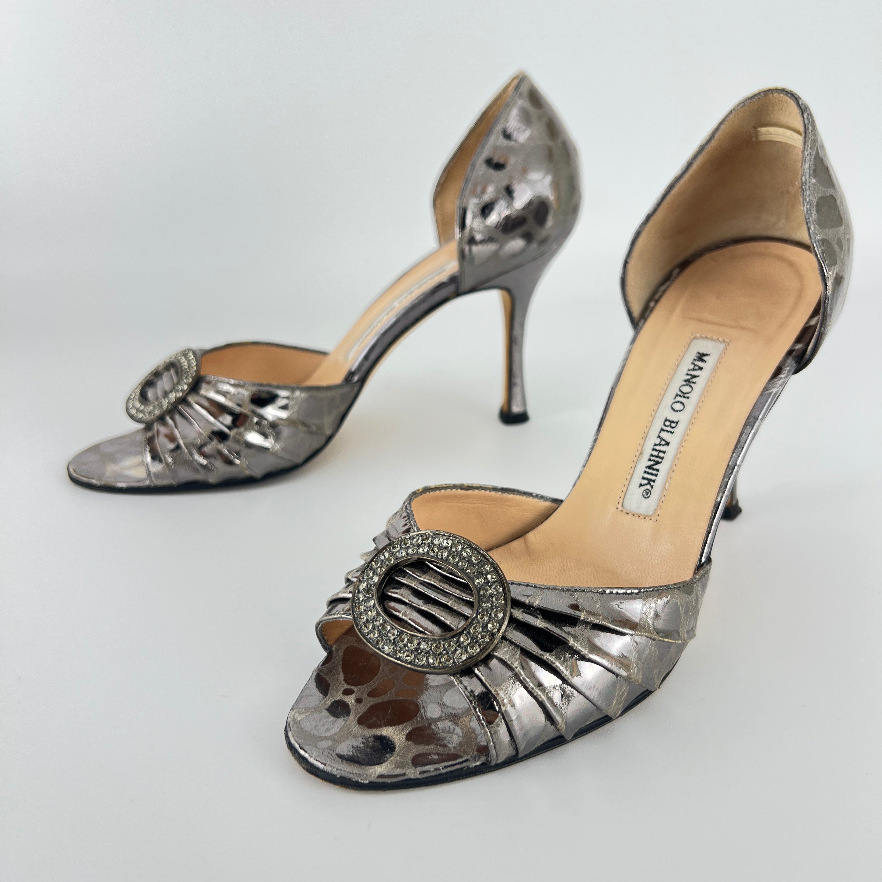 Manolo Blahnik | Sedaraby Metallic Silver Animal Print Buckle D'Orsay Pumps (36.5)
