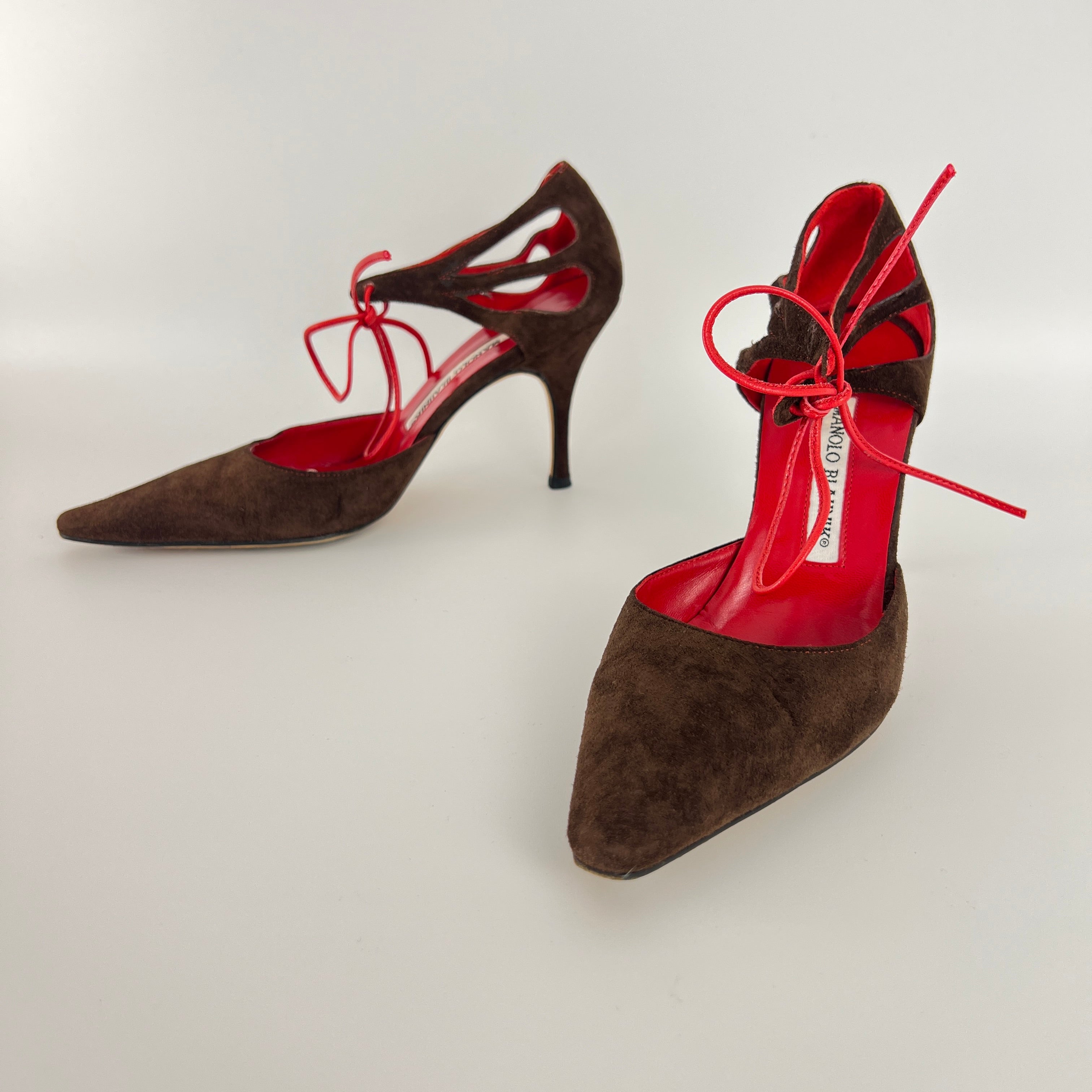 Manolo Blahnik | Brown Velour Red Leather Strap Pointed Toe Stiletto (35)
