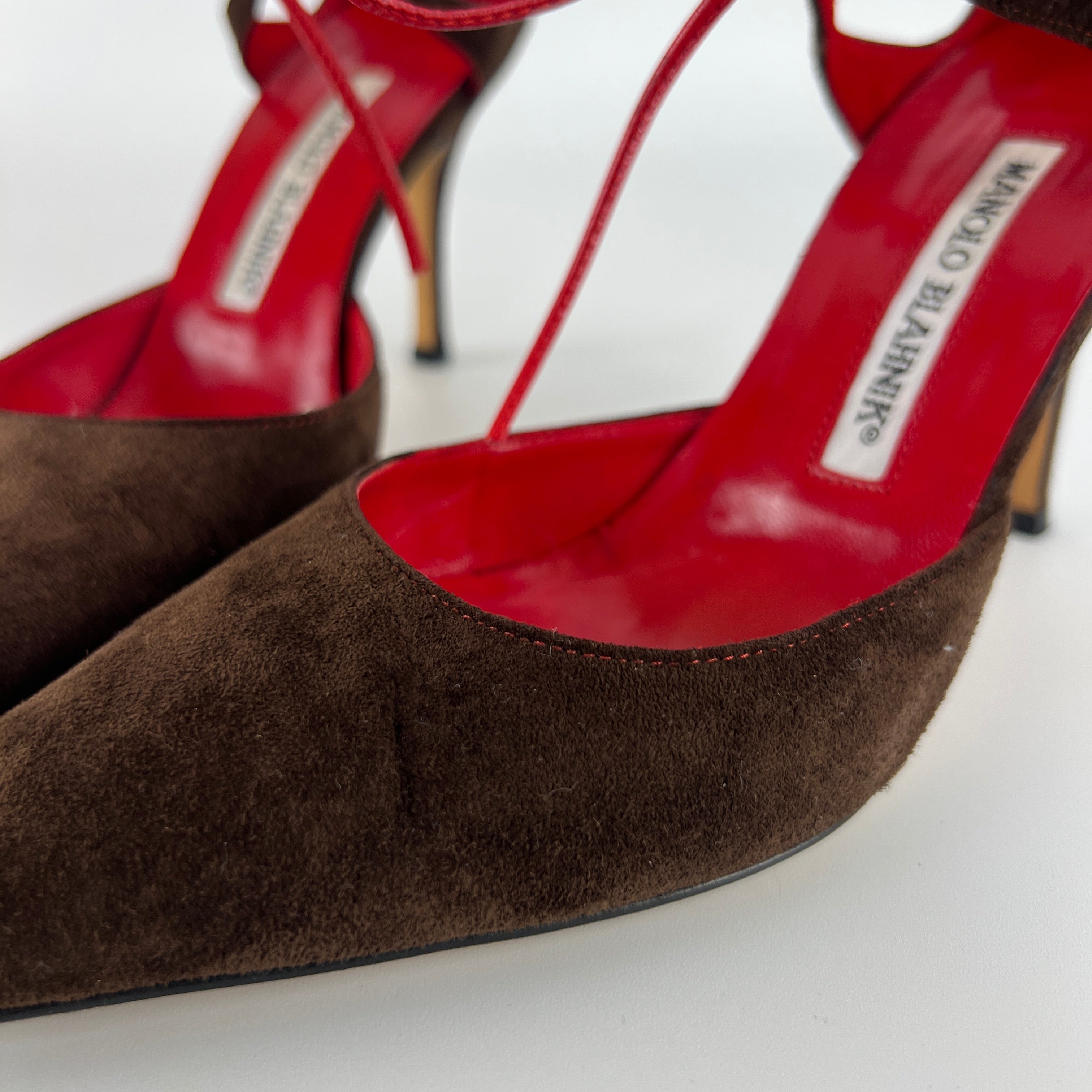 Manolo Blahnik | Brown Velour Red Leather Strap Pointed Toe Stiletto (35)