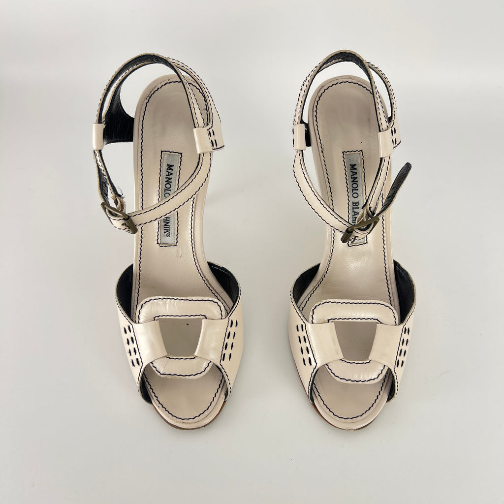 Manolo Blahnik | White Leather Buckle Ankle Wrap Sandal Stiletto Heels (38)