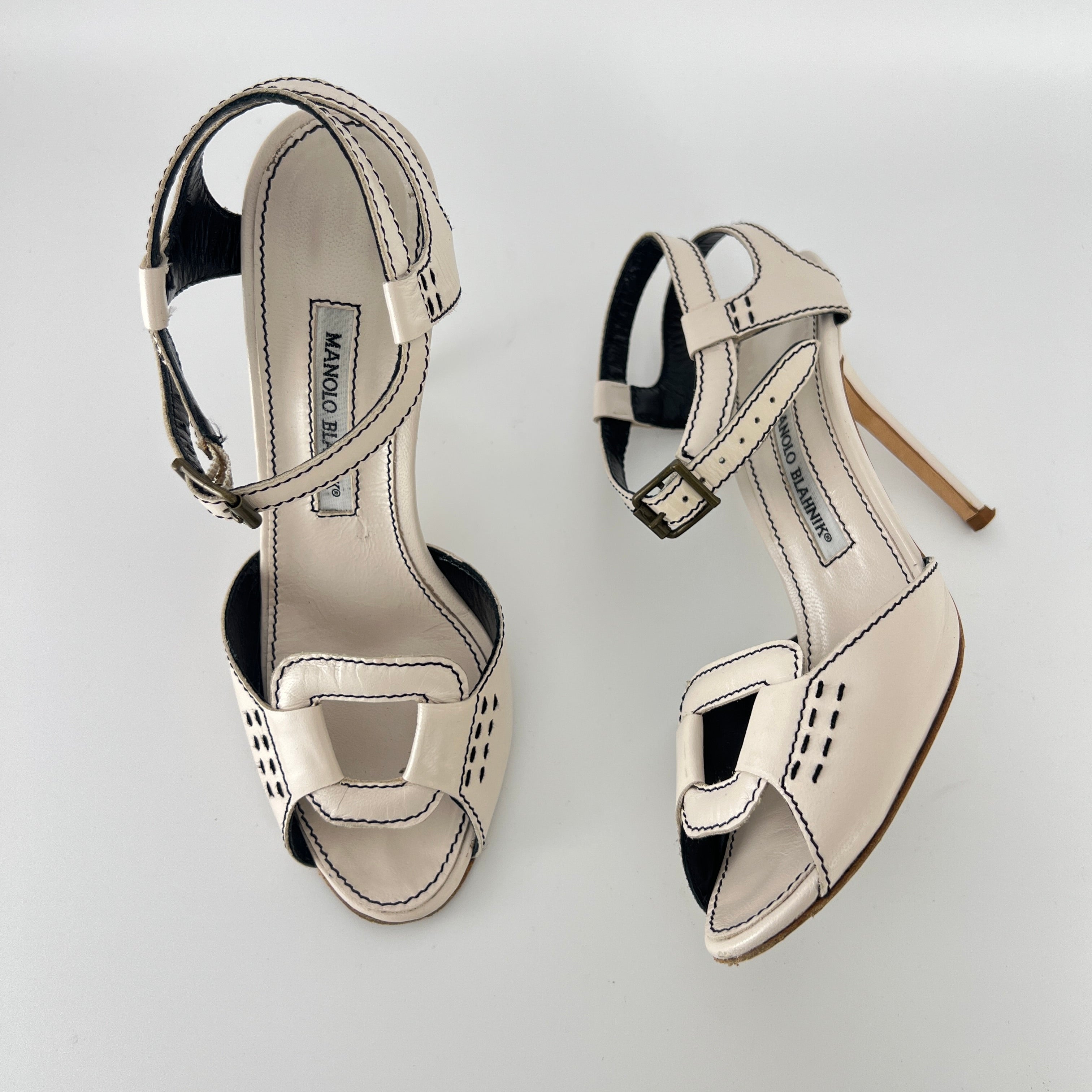 Manolo Blahnik | White Leather Buckle Ankle Wrap Sandal Stiletto Heels (38)