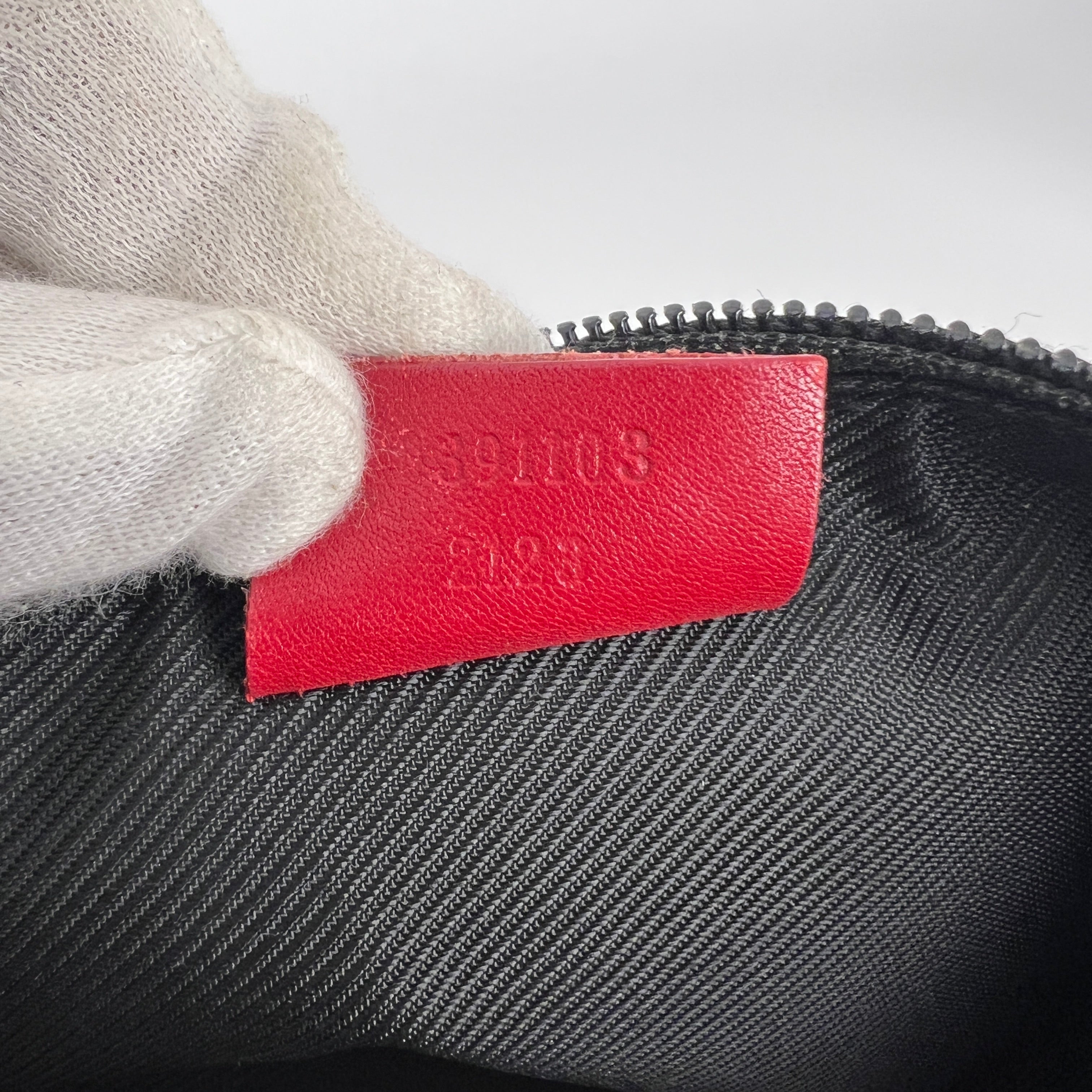 Gucci | Tom Ford Era Boat Pochette GG Monogram Beige Canvas Red Leather Bag