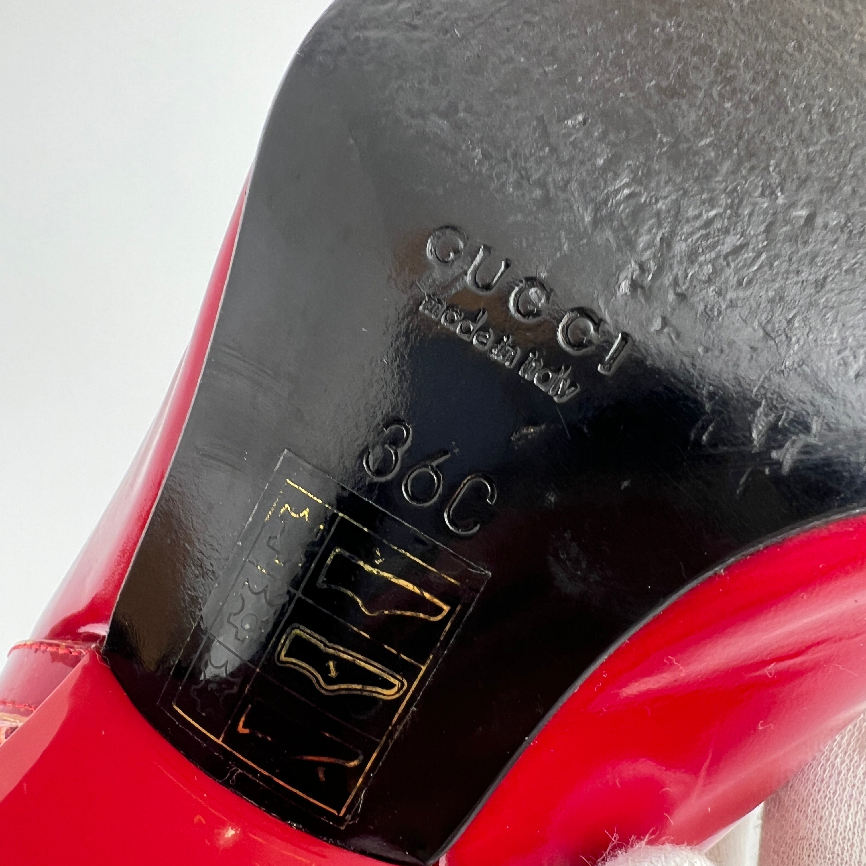 Gucci | Tom Ford Era Red Patent Leather PVC Slingback Sculpted Heel Y2K (36)