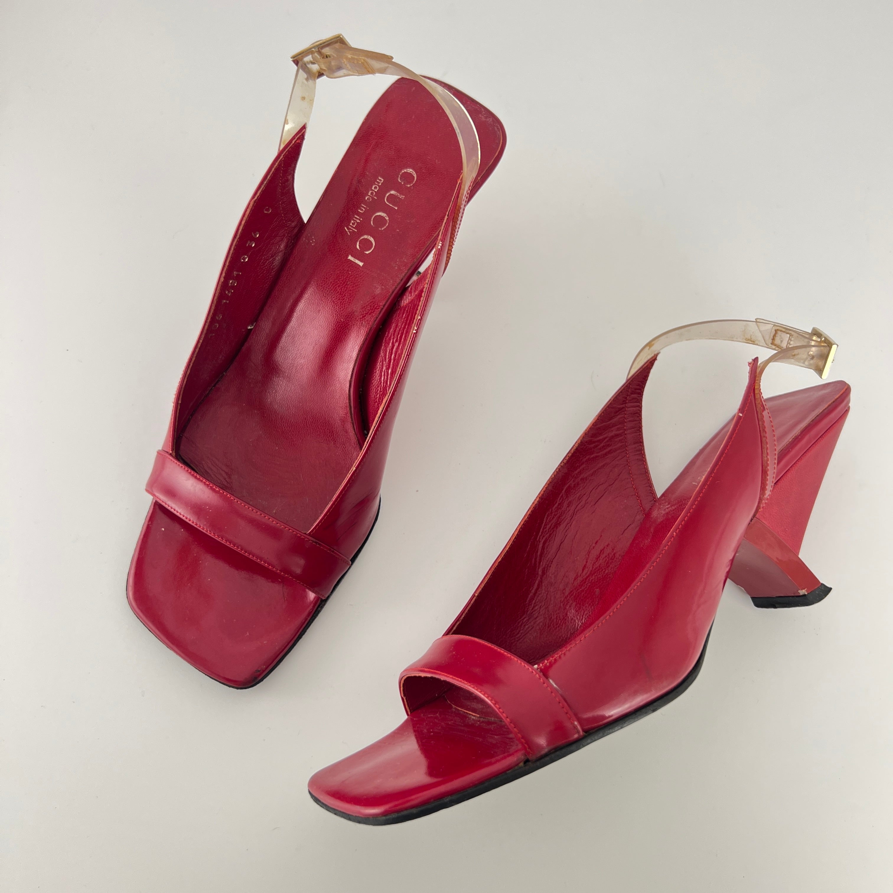 Gucci | Tom Ford Era Red Patent Leather PVC Slingback Sculpted Heel Y2K (36)