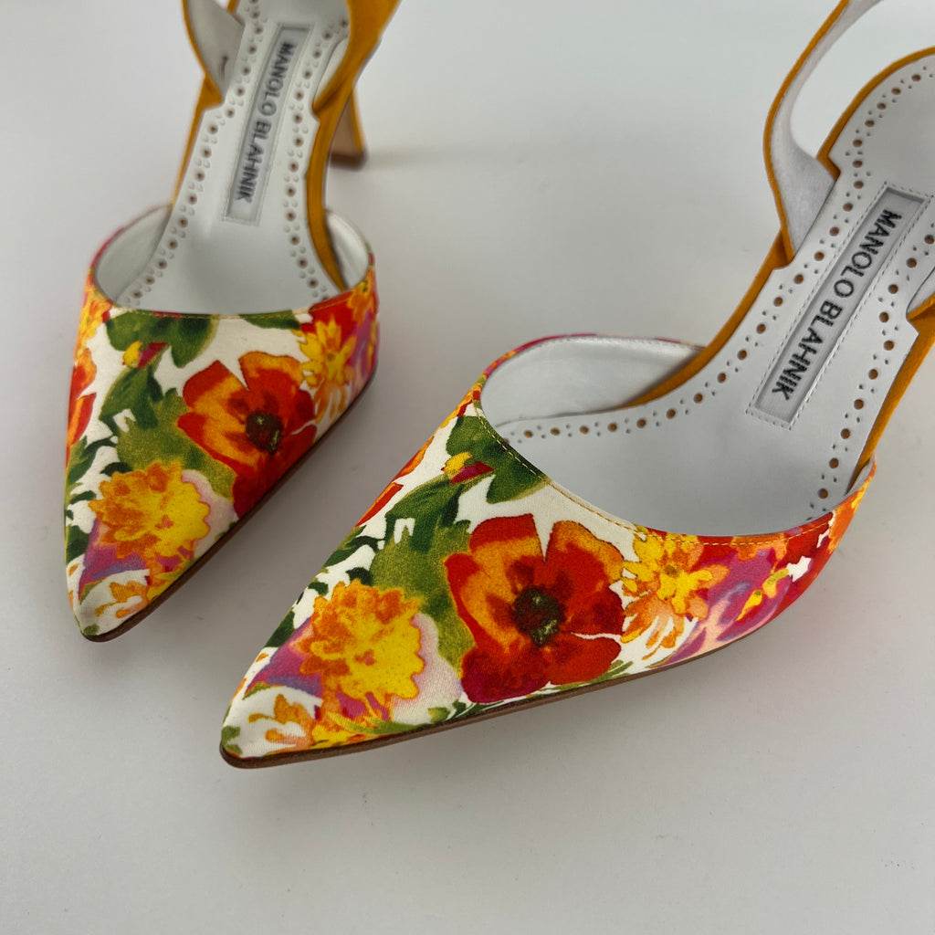 Manolo Blahnik | Carolyne 70 Floral Print Orange Suede Leather Pointed Slingback Heels (35)