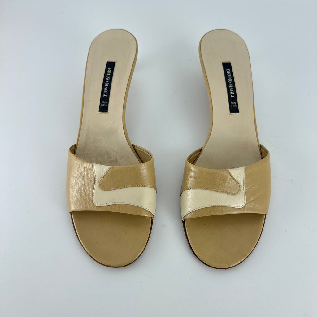 Bruno Magli | Beige Leather Kitten Heel Slide Mules (39)