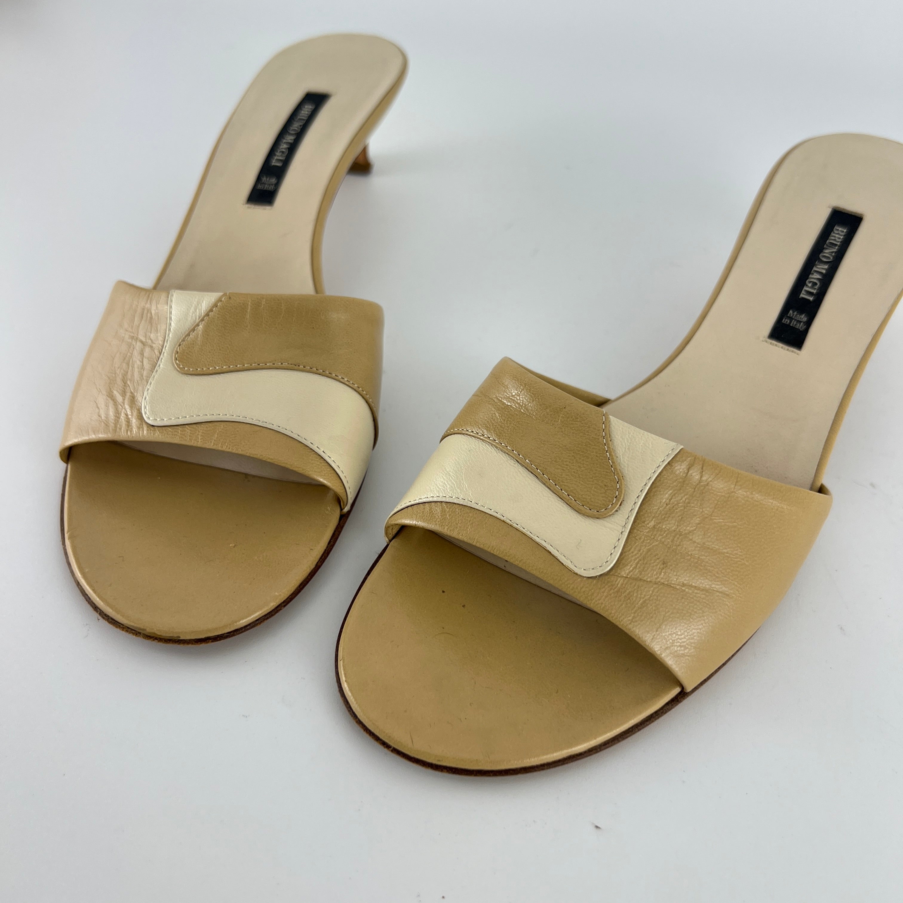 Bruno Magli | Beige Leather Kitten Heel Slide Mules (39)