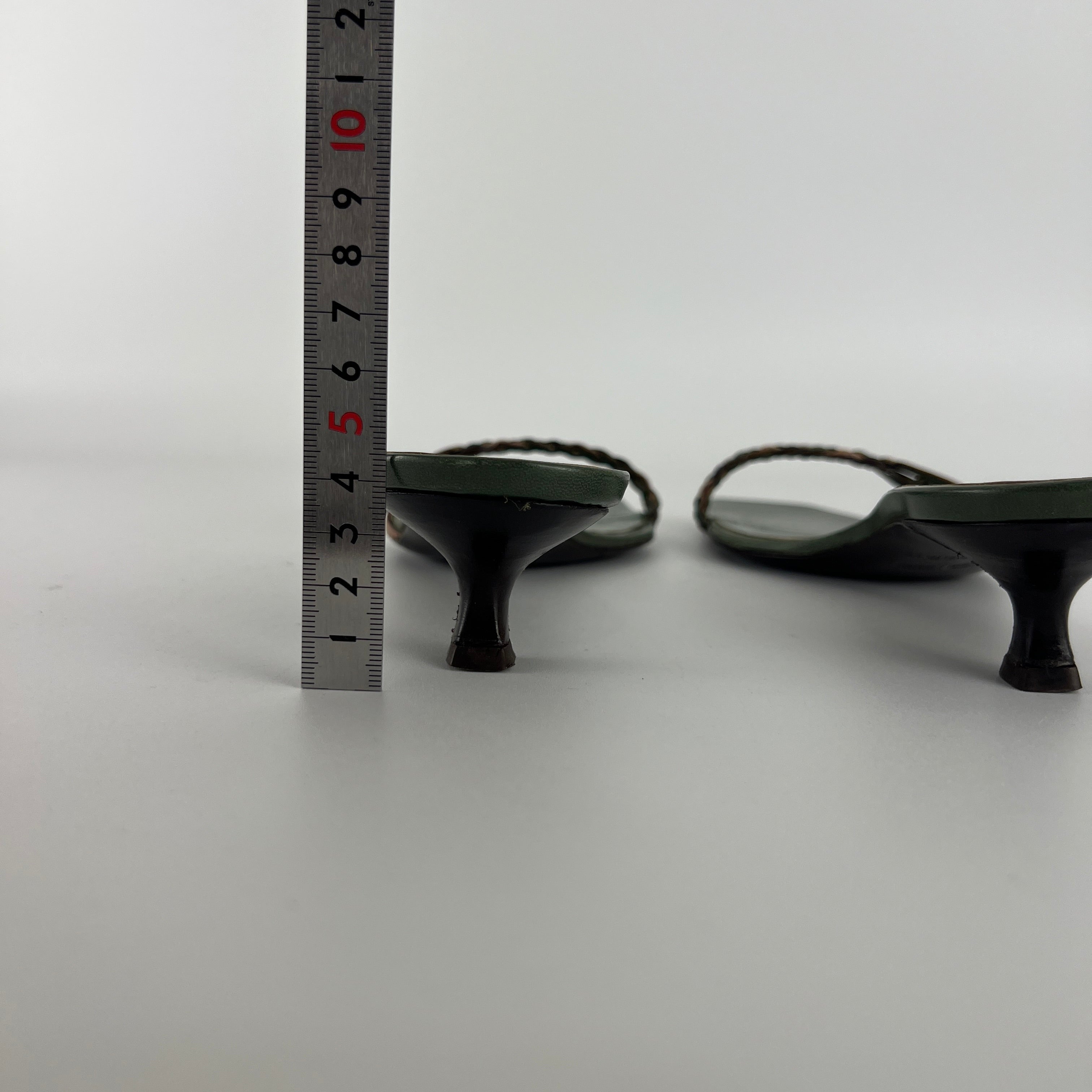 L'Autre Chose | Green Leather Braid Strap Slide Mule (36)