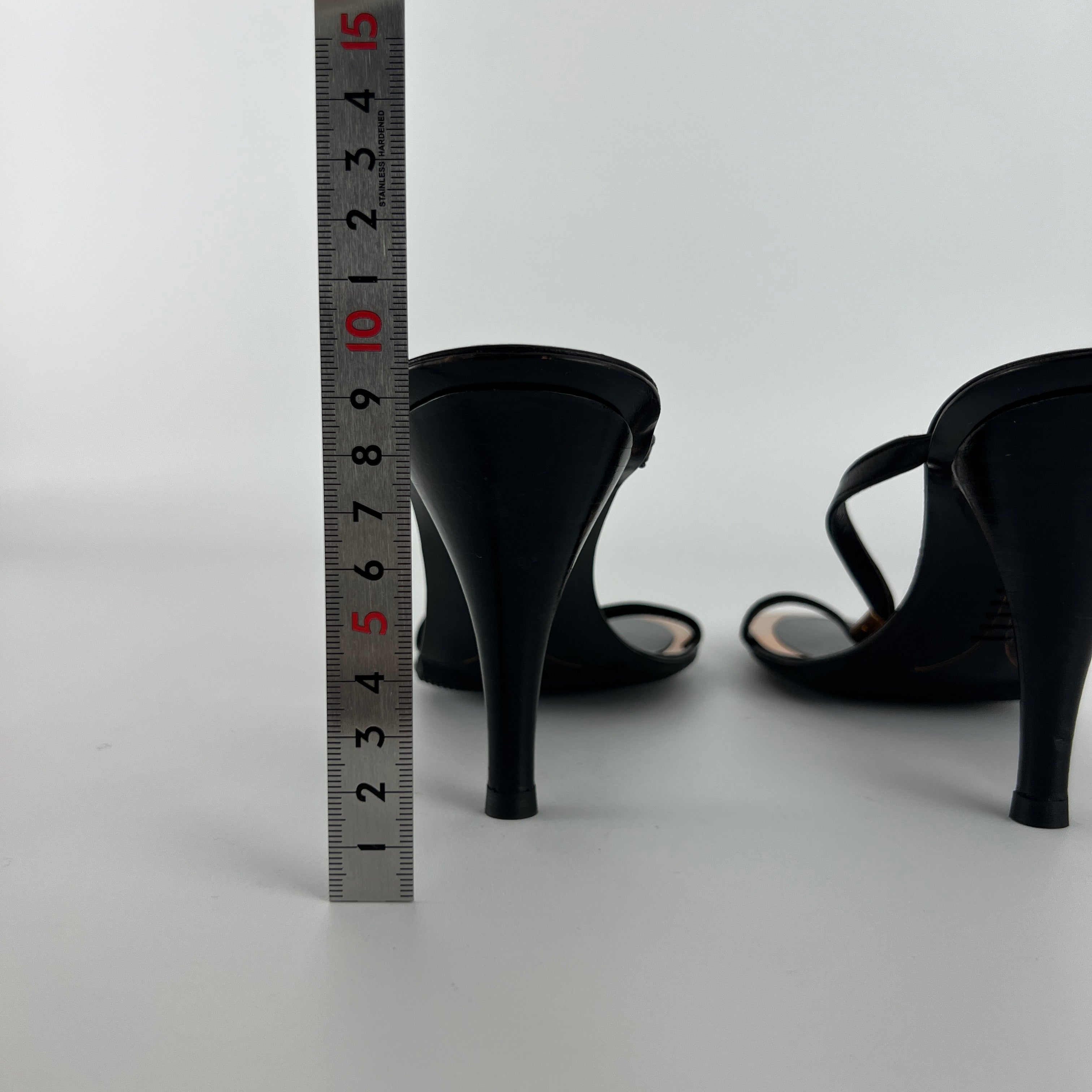 Fendi | Black Leather Gold Logo Plate Strappy Slide Mule (36)