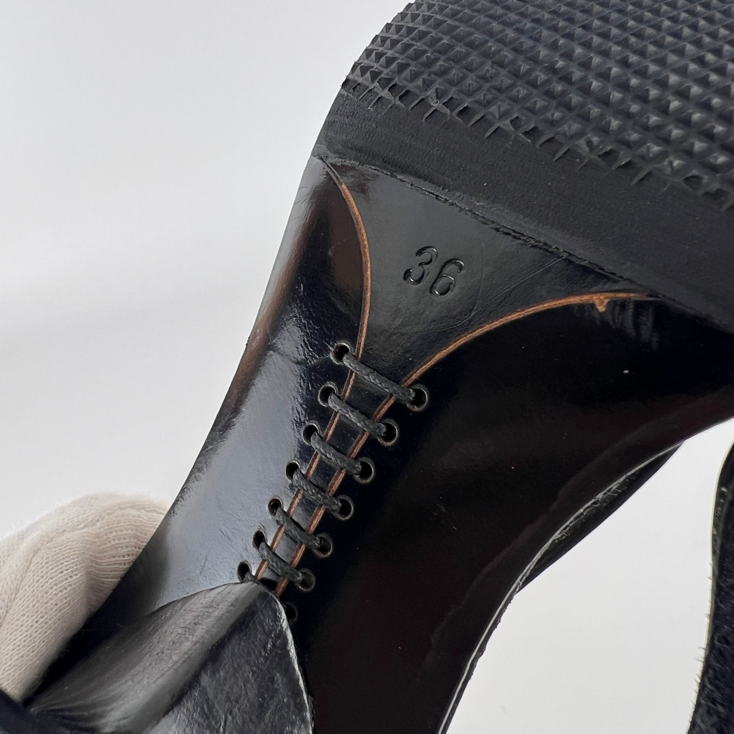 Fendi | Black Leather Gold Logo Plate Strappy Slide Mule (36)