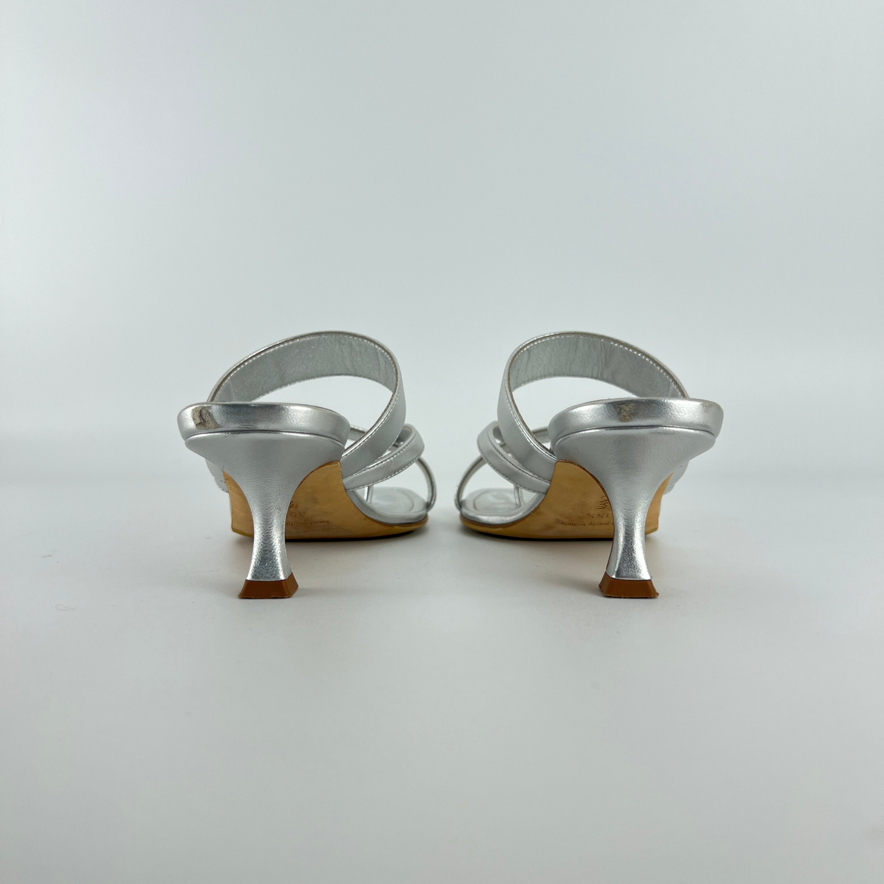 Manolo Blahnik | Susa 50 Metallic Silver Leather Thong Strappy Sandal Mules (35.5)