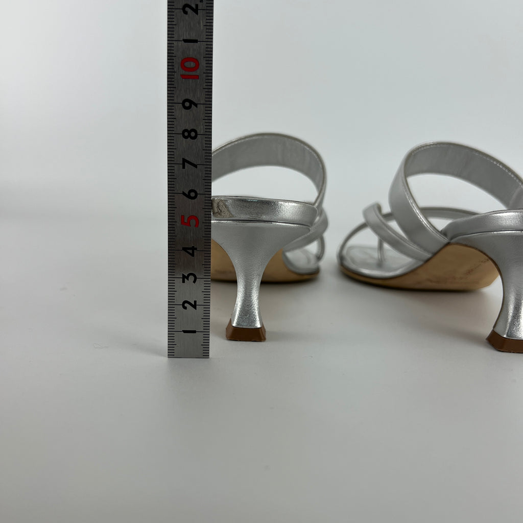 Manolo Blahnik | Susa 50 Metallic Silver Leather Thong Strappy Sandal Mules (35.5)