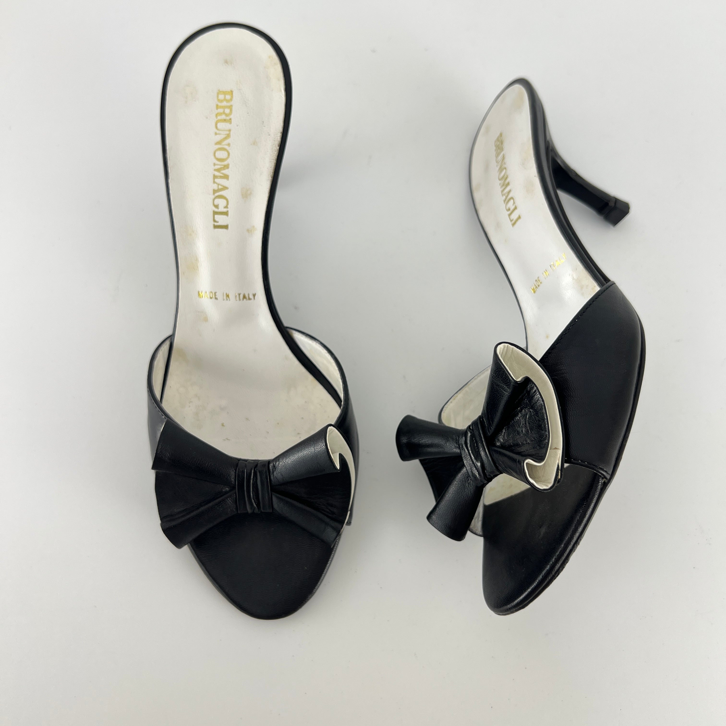 Bruno Magli | Black Leather Bow Slide Mules (37)