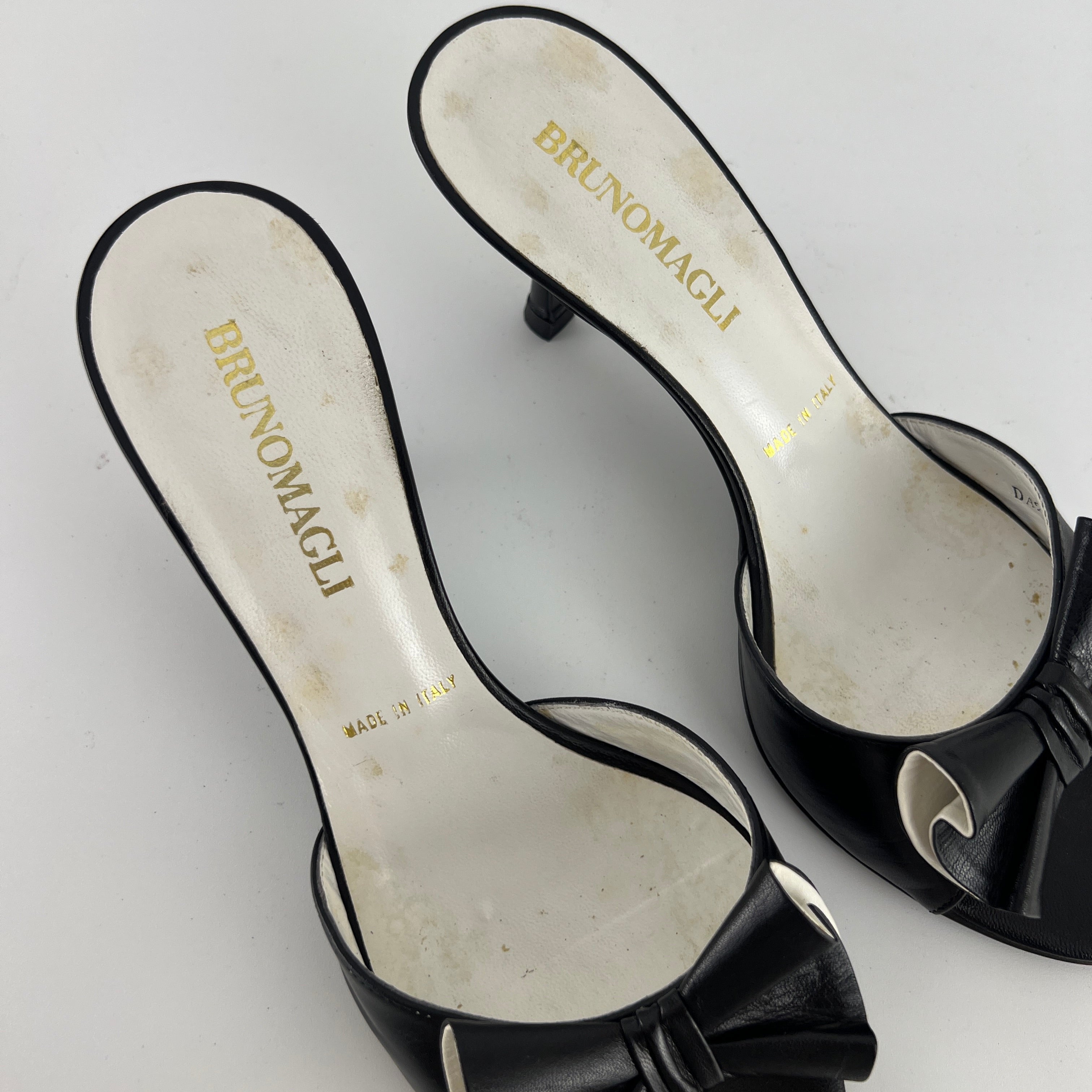 Bruno Magli | Black Leather Bow Slide Mules (37)