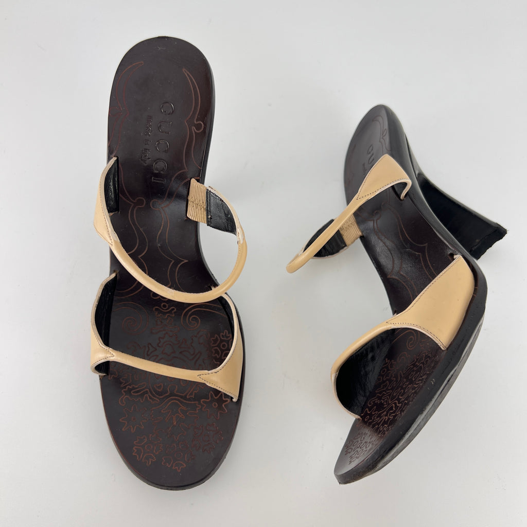 Gucci | Vintage Tan Leather Embossed Insole Strappy Slide Mule (37)