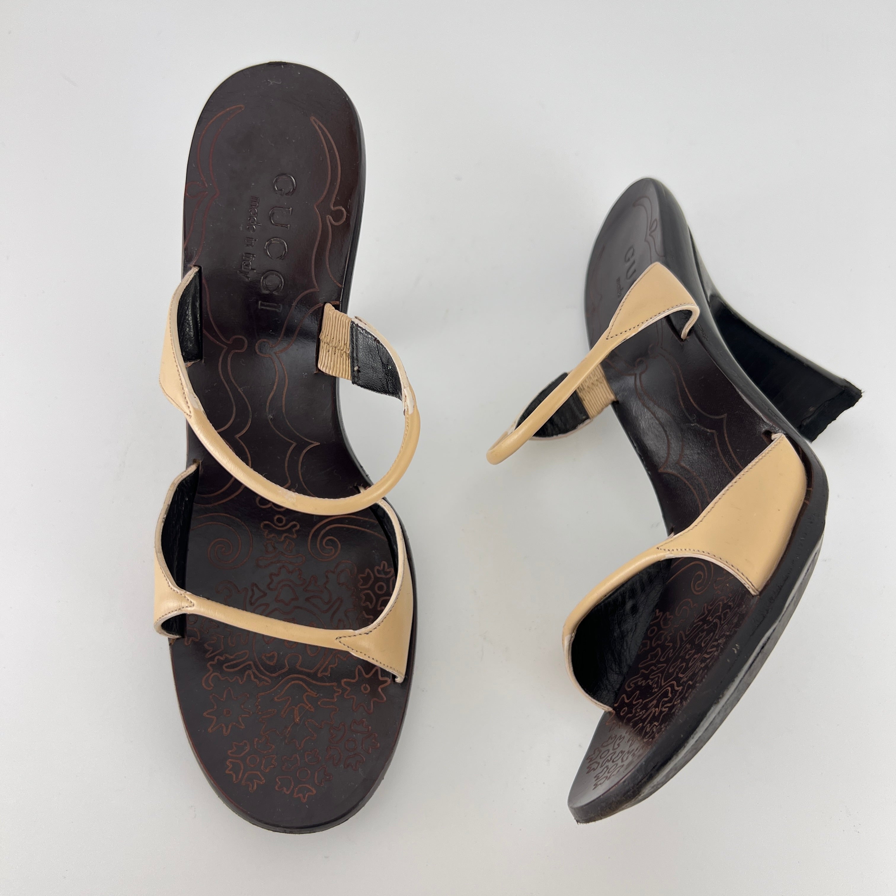Gucci | Vintage Tan Leather Embossed Insole Strappy Slide Mule (37)