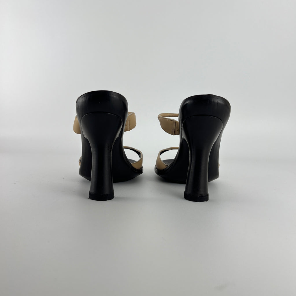 Gucci | Vintage Tan Leather Embossed Insole Strappy Slide Mule (37)