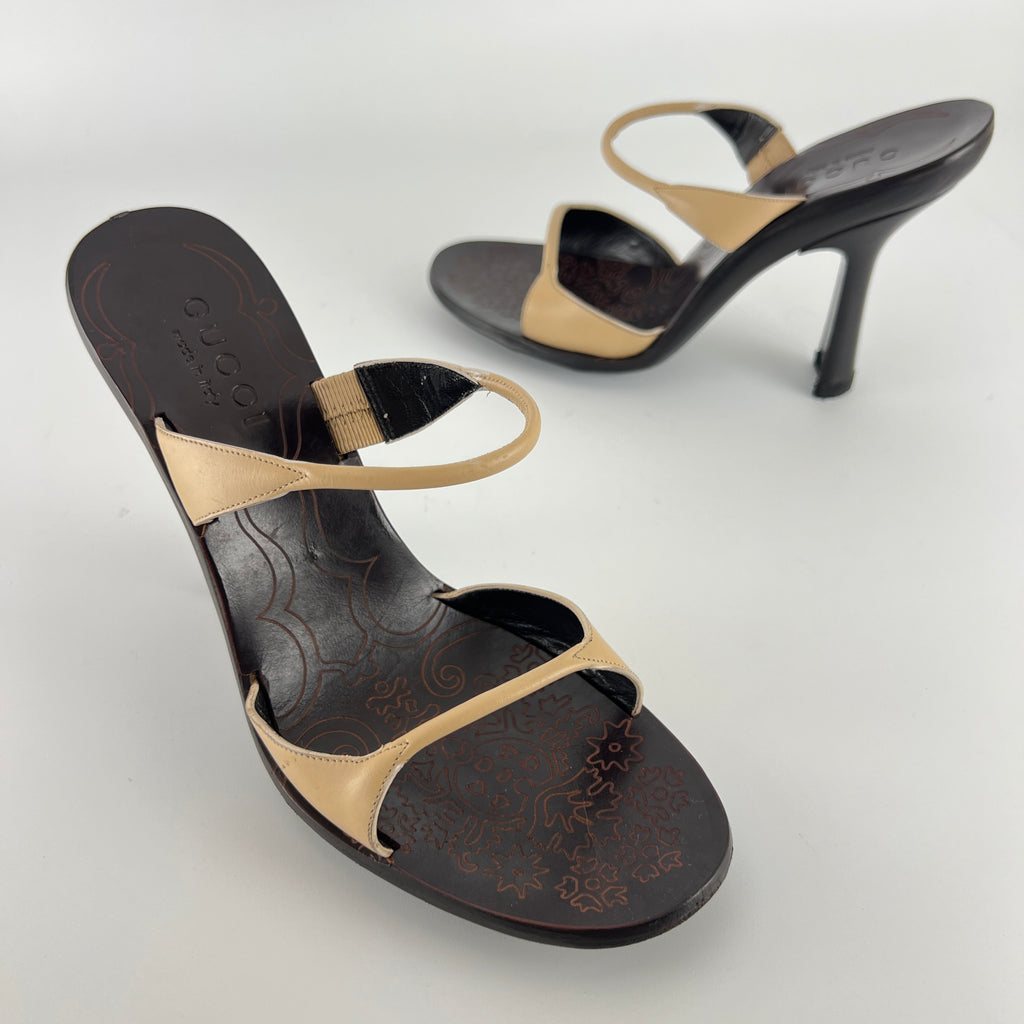 Gucci | Vintage Tan Leather Embossed Insole Strappy Slide Mule (37)