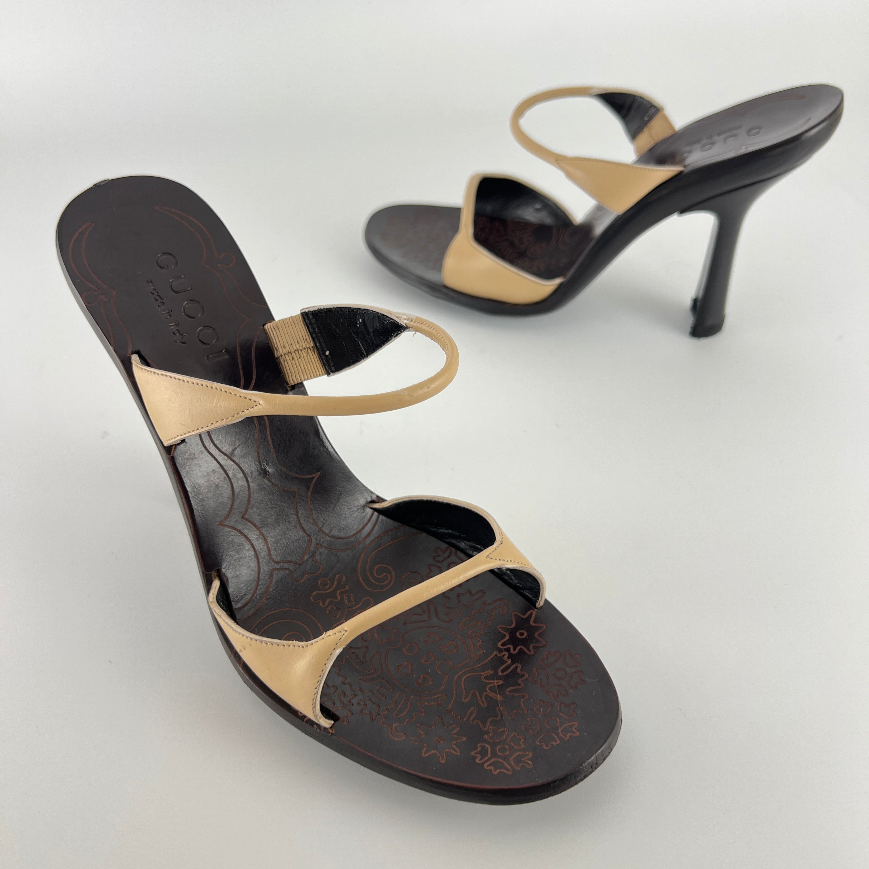 Gucci | Vintage Tan Leather Embossed Insole Strappy Slide Mule (37)