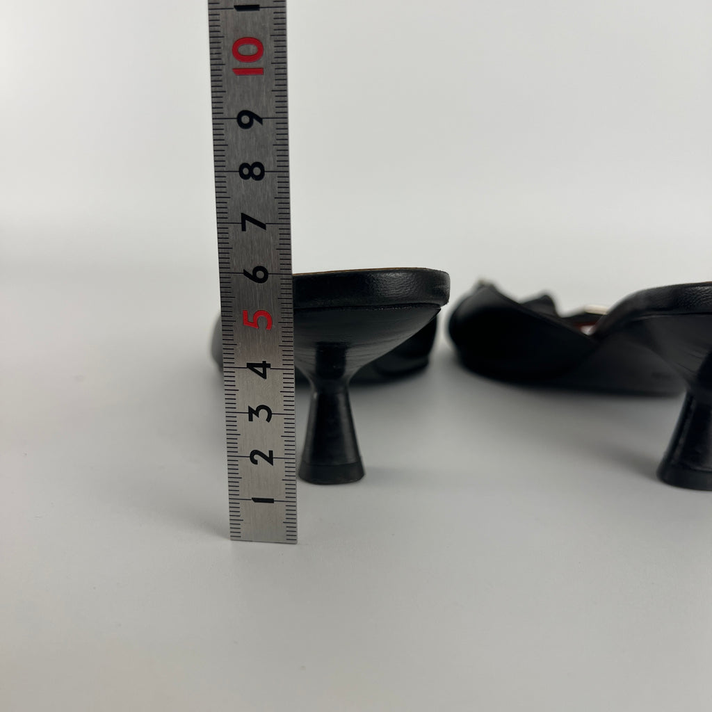 Gucci | Tom Ford Era Vintage Black Leather Ribbon Bow Slide Mules (37.5)